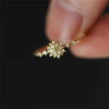 Load image into Gallery viewer, Snowflake Cute Women&#39;s Ring